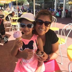 Meet your Posher, Christine